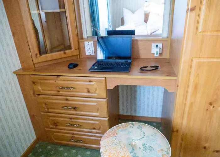 Basislager Fuer Harz Und Staedtetour Leipzig, Magdeburg, Dessau, Halle, Quedlinburg Uvm